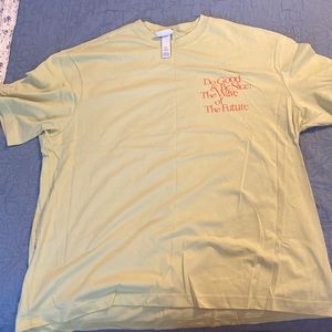 H&M graphic T-shirt XL light green
